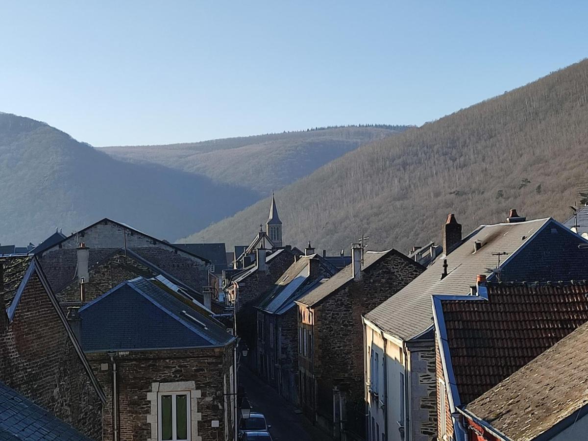 Revin  Entre Meuse Et Foret المظهر الخارجي الصورة