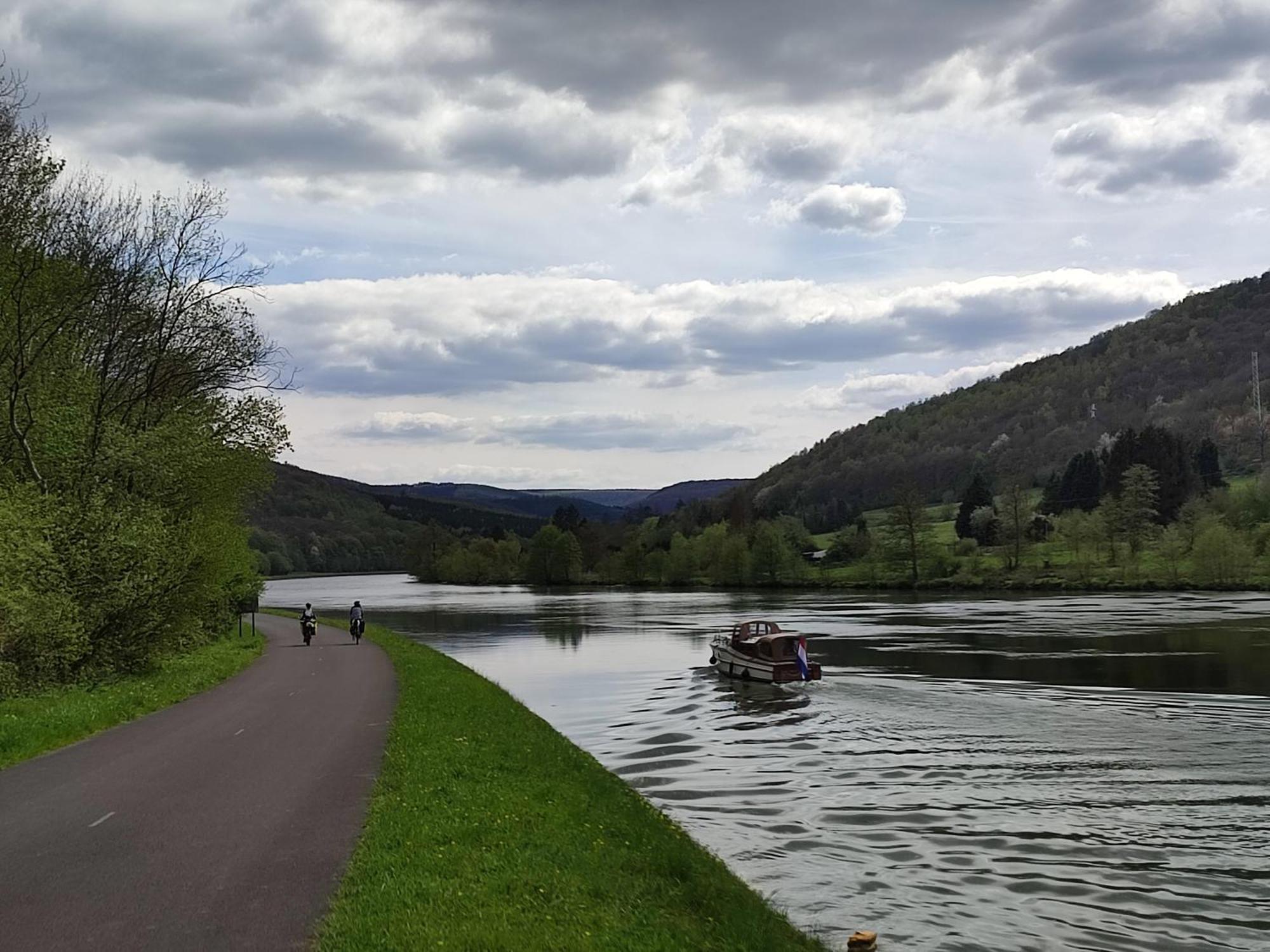 Revin  Entre Meuse Et Foret المظهر الخارجي الصورة
