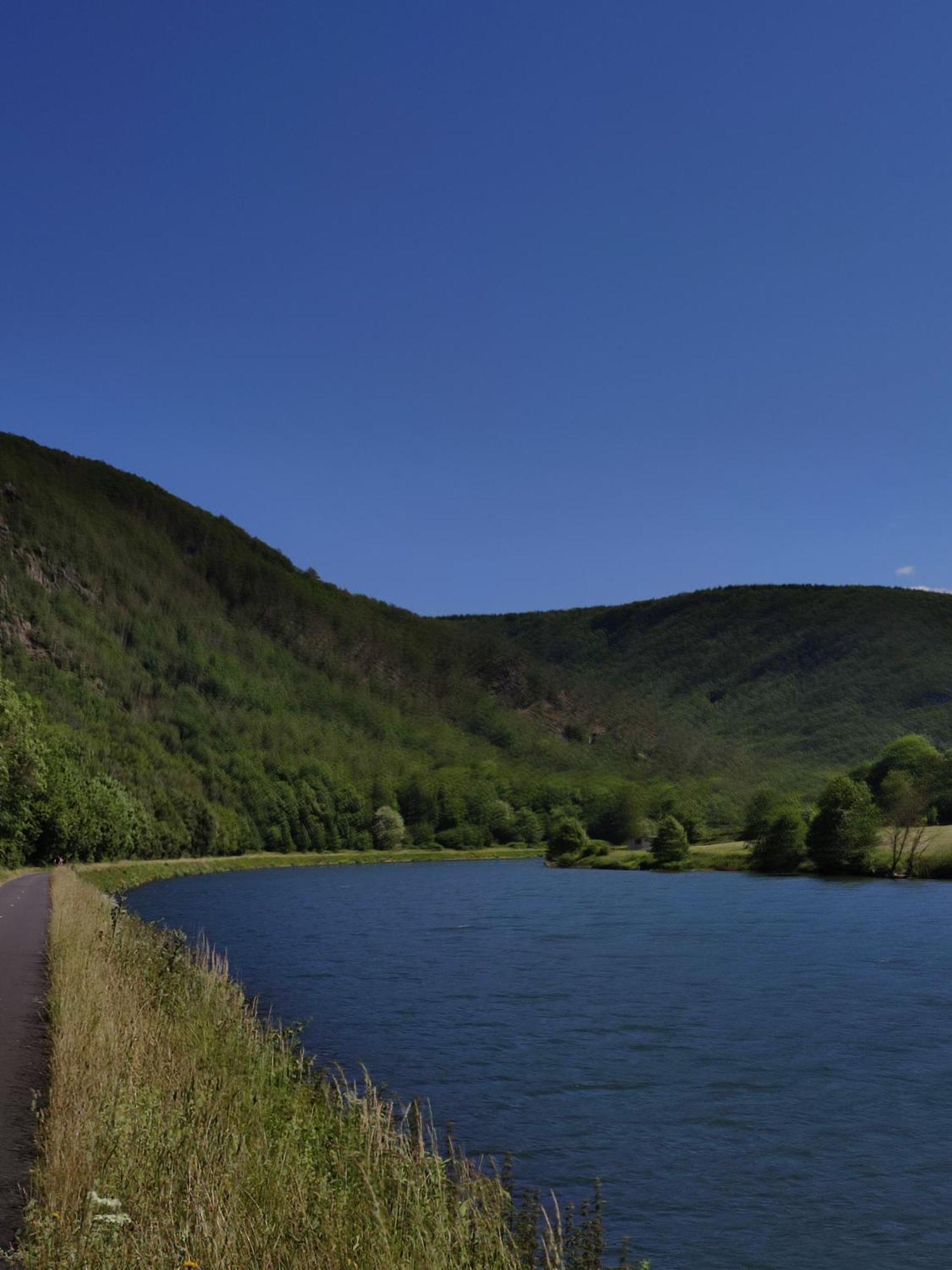 Revin  Entre Meuse Et Foret المظهر الخارجي الصورة